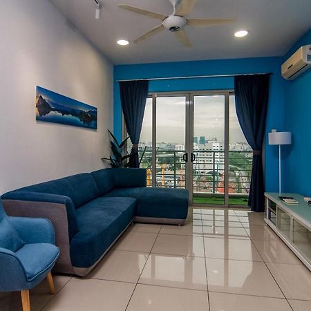 Flora Residence One South By Idealhub Seri Kembangan Buitenkant foto