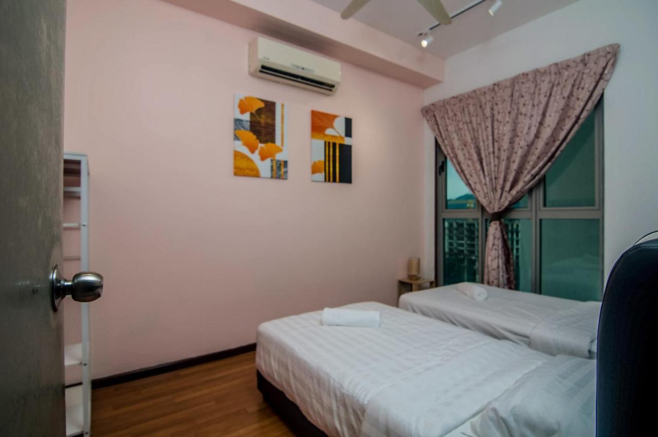 Flora Residence One South By Idealhub Seri Kembangan Buitenkant foto